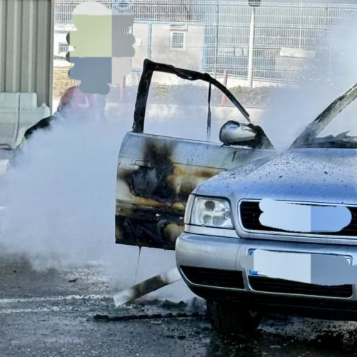 Incendiu devastator în parcarea Uzinei Dacia din Mioveni