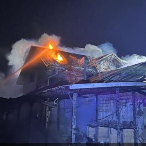 Incendiu devastator la o casă din Apahida, județul Cluj