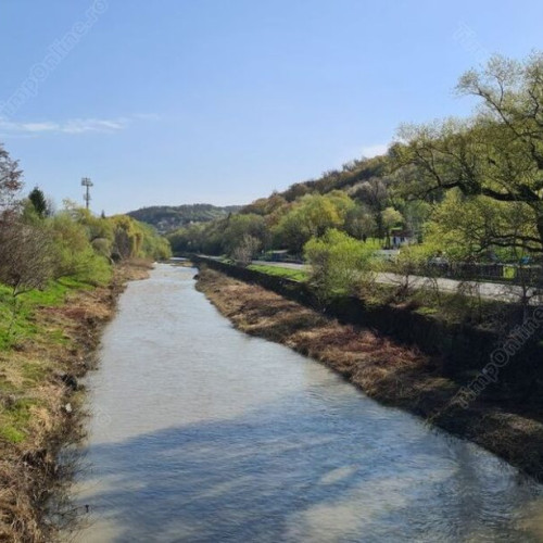 Linia Albastră, în întârzieri majore, afirmă primarul Gabriel Lazany