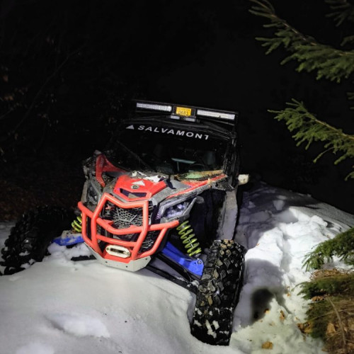 Salvamontiștii și polițiștii de frontieră au recuperat trei cetățeni ucraineni din munți