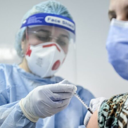 CJUE: Medicii vor fi pe deplin responsabili pentru administrarea vaccinurilor anti-COVID