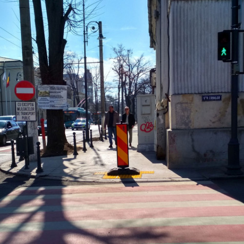 Trecerea de pietoni din Galați va avea marcaje tactile