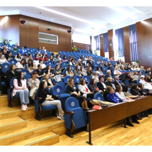 Universitatea din Oradea lansează colectia "Sinteze de Pedagogie"