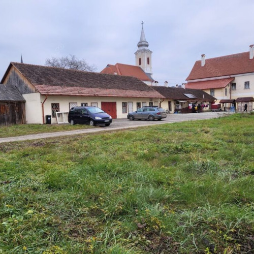 Lucrările la parcarea și linia de autobuze electrice se finalizează înainte de termen