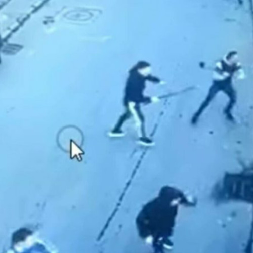 Bataie cu cutite în centrul Clujului: Adolescent reținut pentru tentativă de omor