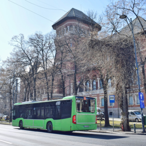 Autobuzele liniilor 203 și 205 reiau opririle în "Piața Victoriei"