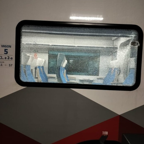 Ministrul Transporturilor cere identificarea și sancționarea celor care au atacat trenul Alstom