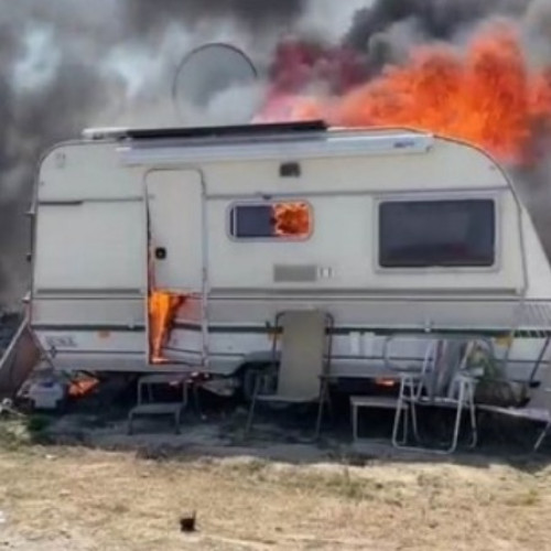 Incendiu provocat de un bărbat în Codlea