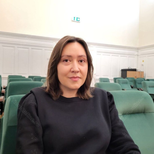 Raluca Maria Rusu, președintele Asociației Departe, promovează cinematografia la Bistrița