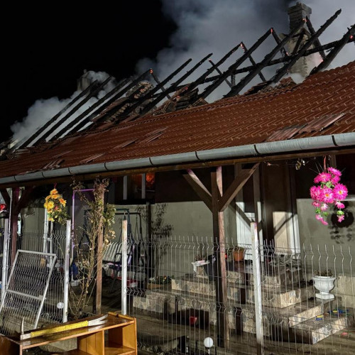 Incendiu în localitatea Henig din comuna Berghin