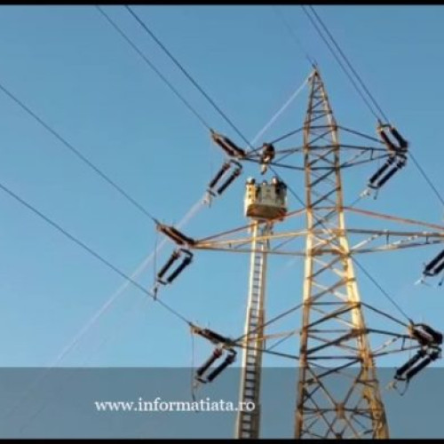 Instalatie clandestina de racordare la reteaua electrica descoperita in Sucevita