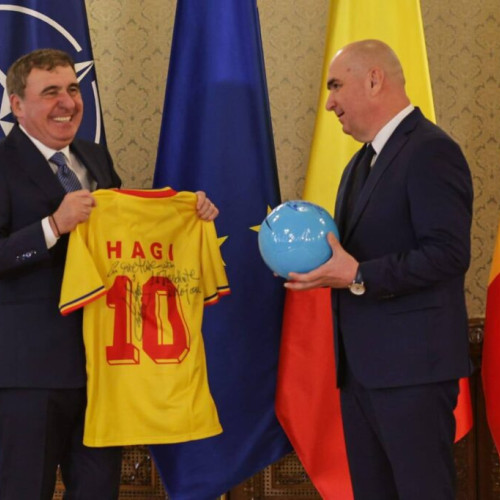 Gheorghe Hagi a fost decorat cu Ordinul Național "Steaua României"