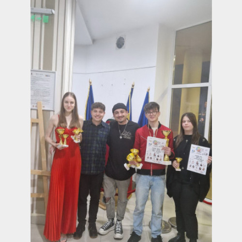 Trei tineri din Oradea au strălucit la Festivalul Internațional de Arte