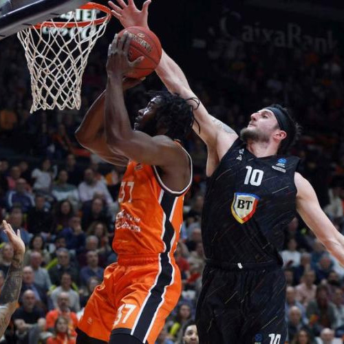 U-BT Cluj înfruntă o înfrângere severă în sferturile EuroCup