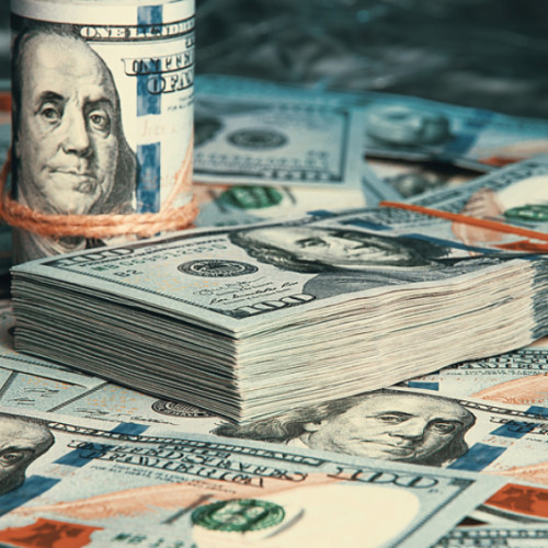 Stabilitate pe piața valutară, euro în ușoară scădere