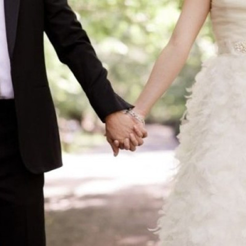 Casatoria creste riscul de obezitate la barbati, dar nu si la femei