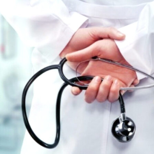 Guvernul impune pensionarea automată a angajaților din spitale