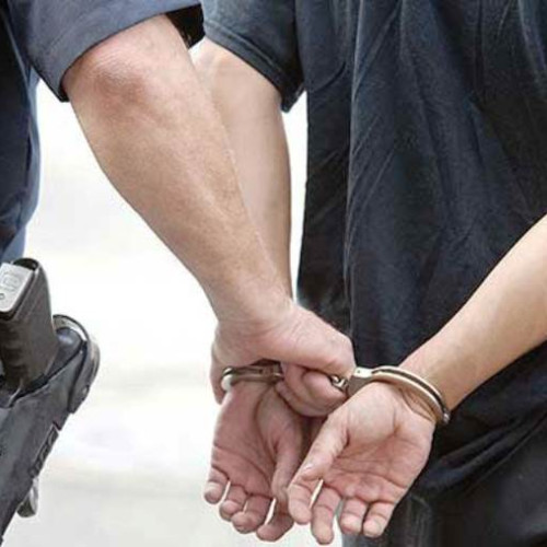 Poliția din Vrancea a identificat două persoane cu mandate de arest