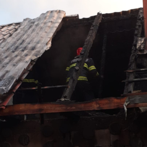 Incendiu devastator la o casă din Gherla