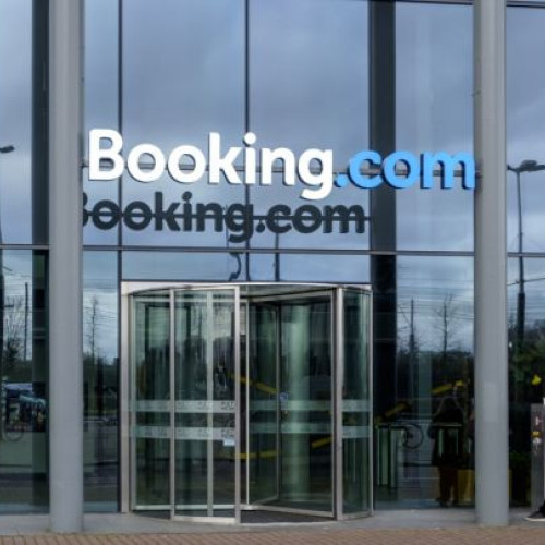 Microsoft avertizează asupra unei campanii de phishing cu numele Booking.com