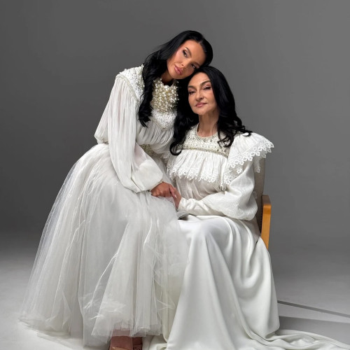 Francisca a lansat piesa „Mama mea” de Ziua Femeii