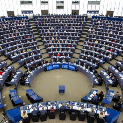 Eurodeputați români implicați în scandalul lobby-ului Huawei