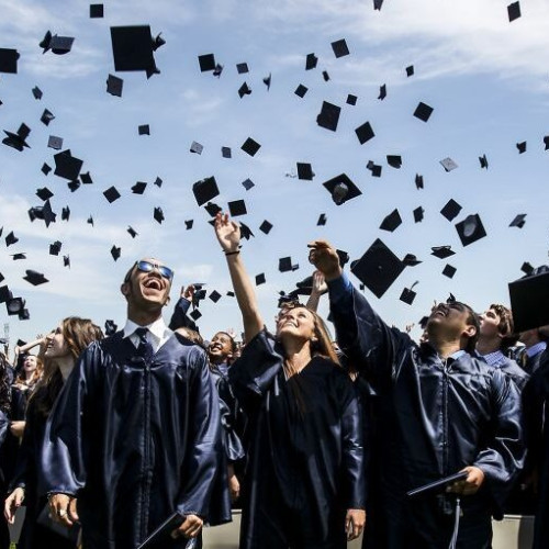 Absolvirea, o etapa plină de provocări pentru tineri