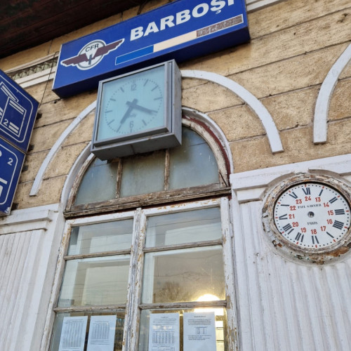 Vechiul ceas de la Paris amintește de gloria CFR