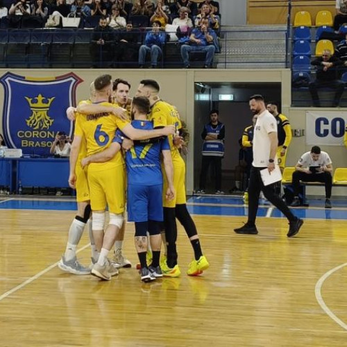 CS Dinamo București și CSM Corona Brașov avansează în competiție