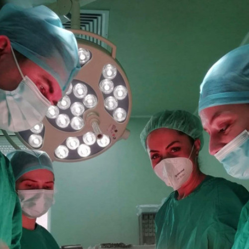 Premiere în chirurgia oncologică la Oradea