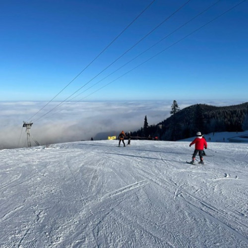 Schi în Poiana Brașov: Parte din pârtii închise din cauza vremii