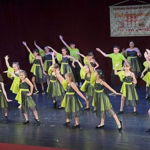 Micii dansatori din Odobesti obțin premii la Festivalul-Concurs Național de Dans
