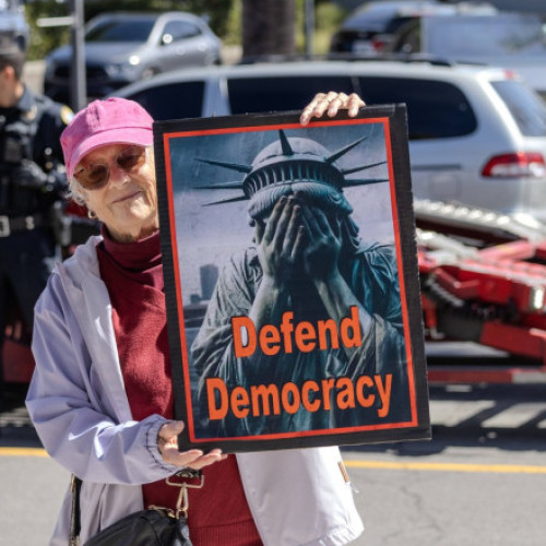 Franța cere returnarea Statuii Libertății