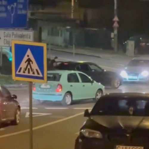 Blocaj pe Bulevardul Muncii din Cluj-Napoca din cauza unui conflict între șoferi