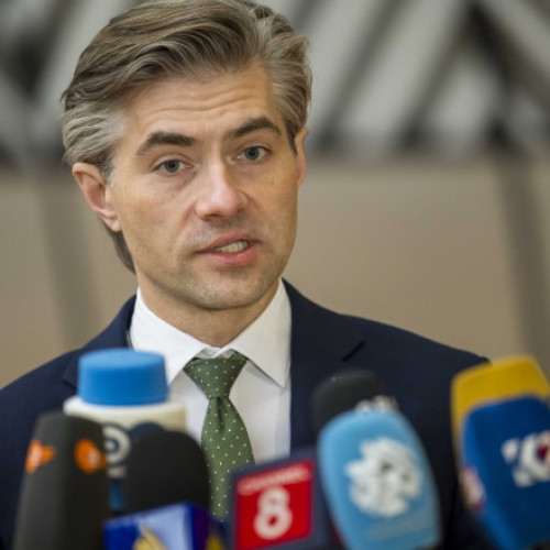 Lituania își crește cheltuielile pentru apărare