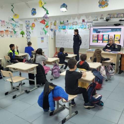 Programul „Şcoala Siguranţei TEDI” continuă să protejeze elevii din Vrancea