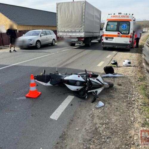 Accident grav în Veresti: Motociclist rănit