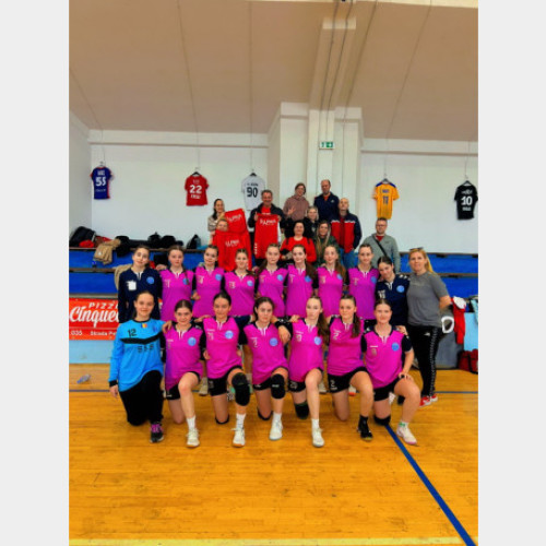 CS Alpha Oradea se califică la turneul semifinal al Campionatului Național de handbal feminin