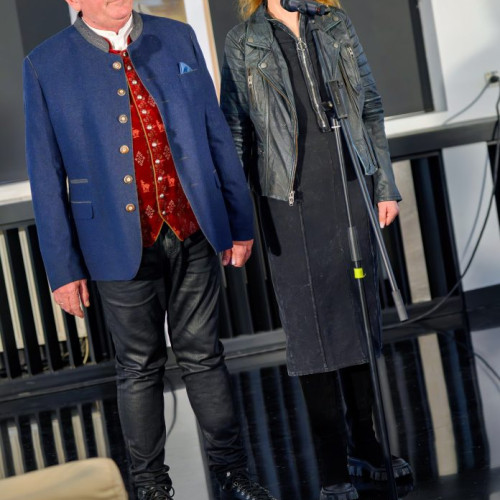 Ruxandra Gala oferă o nouă perspectivă asupra măgarilor prin artă