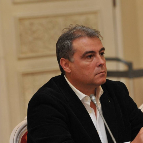 Adrian Cioroianu, suspendat de la conducerea Bibliotecii Naționale a României pentru fapte incompatibile