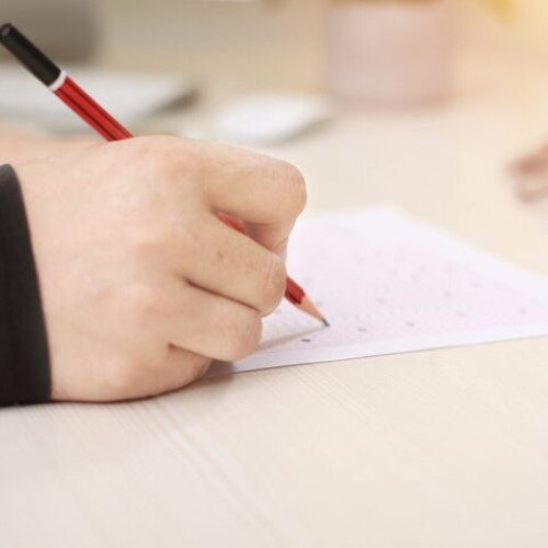 Probele simulate pentru elevii de clasa a VIII-a încep pe 17 martie