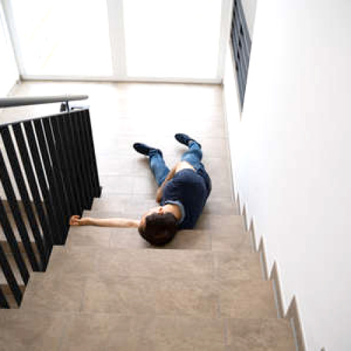 Bărbat agresiv și-a lovit soția, dar a fost pedepsit pe loc