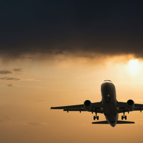 Avion Eurowings deviat din cauza vremii nefavorabile