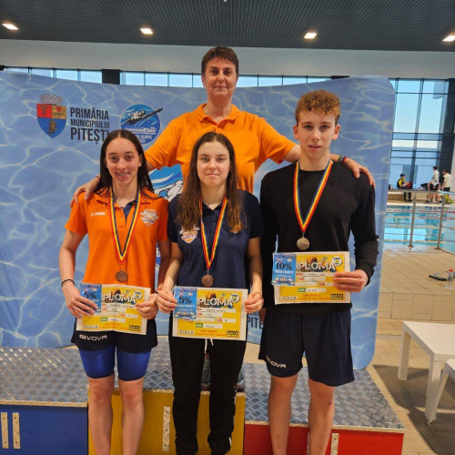 Rezultate remarcabile la Cupa "Mărțișorului" pentru înotătorii din Târgoviște