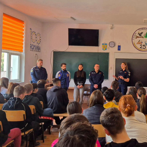 Campania "Trăiește liber - alege responsabil" pentru tinerii din Harghita