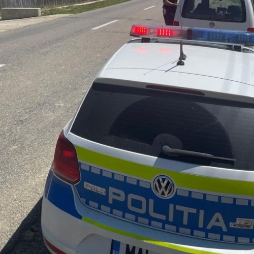 Microbuz oprit pentru consum de alcool pe strada Marasesti