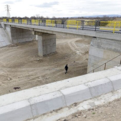 Lucrările la drumurile judetene din Vrancea vor fi reluate în curând