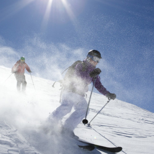 Sezonul de schi se prelungeste dupa ninsorile abundente