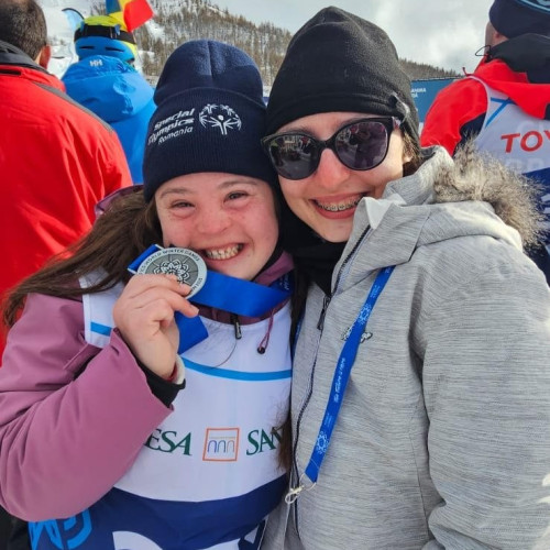 Mara, tânăra sportivă care își împlinește visele la Special Olympics