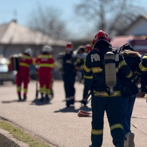 Simulare de incendiu la Școala Gimnazială "Dimitrie Pompeiu" din Broscauti